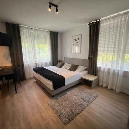 Alpha * בקנאנג